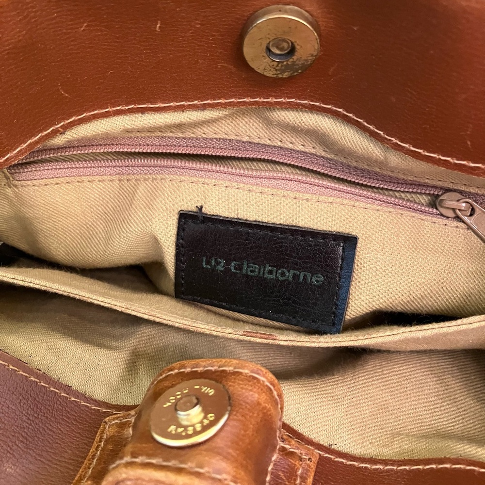 Liz Claiborne Vintage Vegan Leather Shoulder Bag - Picture 4 of 4